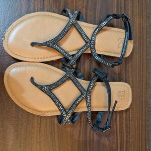 Time And Tru Black Flat Sandals